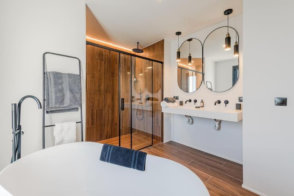 Villa Con Piscina Privada Gelves Exteriér fotografie