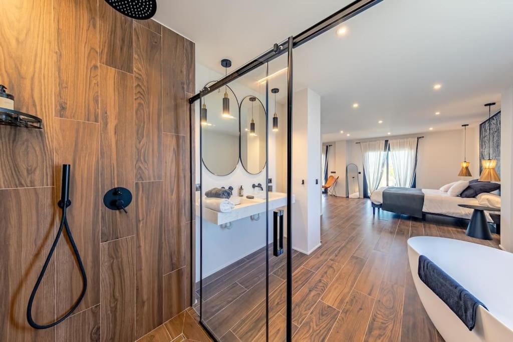 Villa Con Piscina Privada Gelves Exteriér fotografie