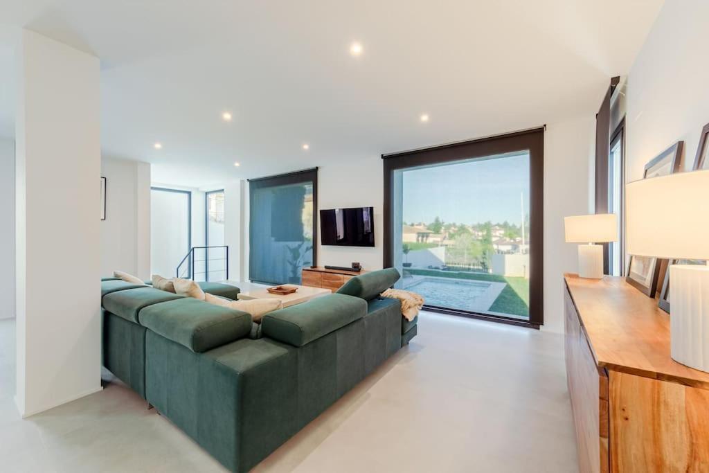 Villa Con Piscina Privada Gelves Exteriér fotografie