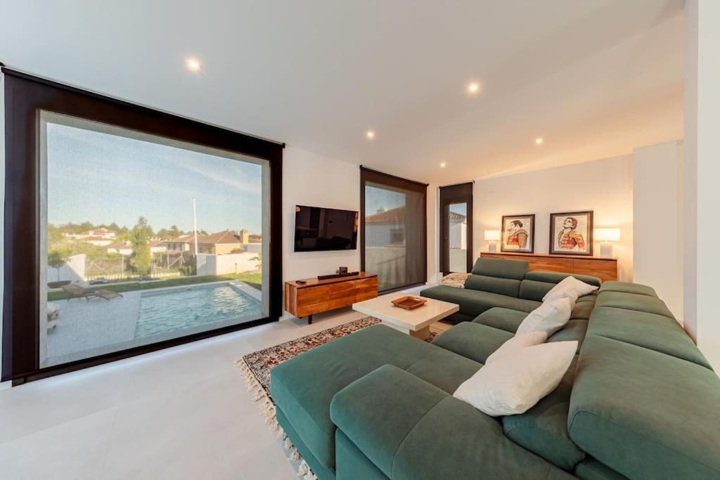 Villa Con Piscina Privada Gelves Exteriér fotografie