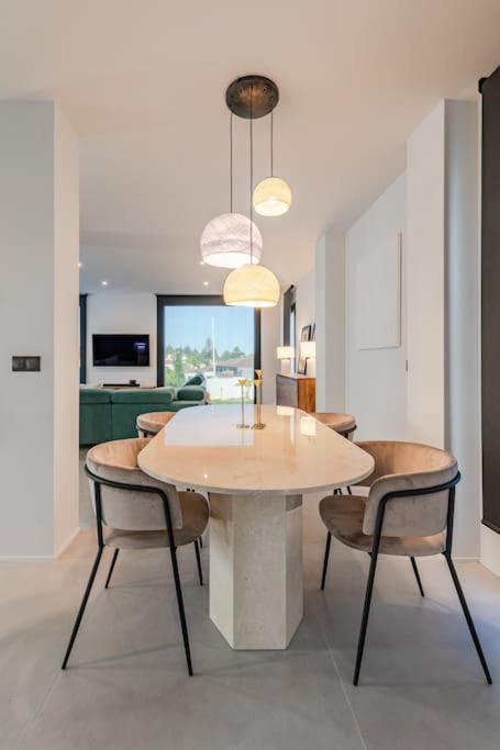 Villa Con Piscina Privada Gelves Exteriér fotografie
