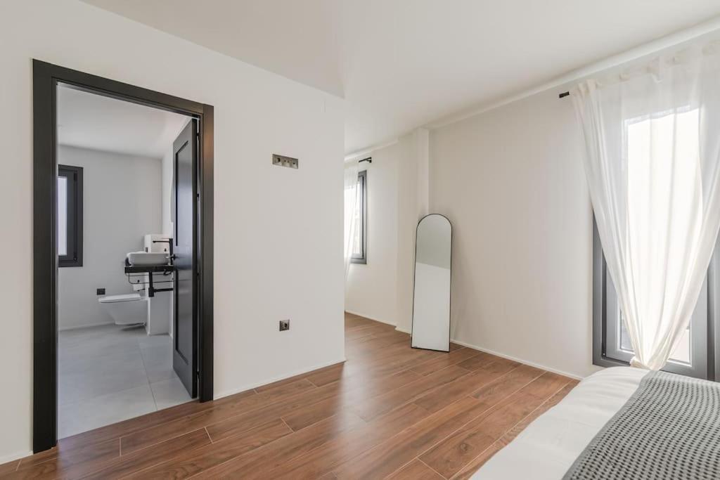 Villa Con Piscina Privada Gelves Exteriér fotografie