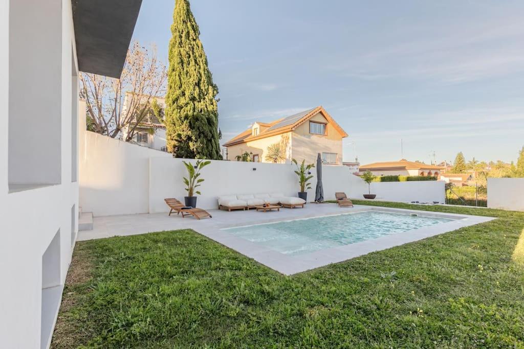 Villa Con Piscina Privada Gelves Exteriér fotografie